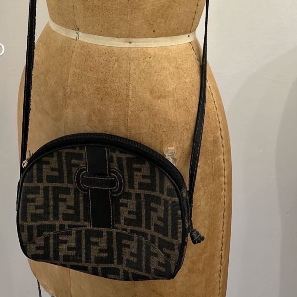 Vintage Fendi crossbody